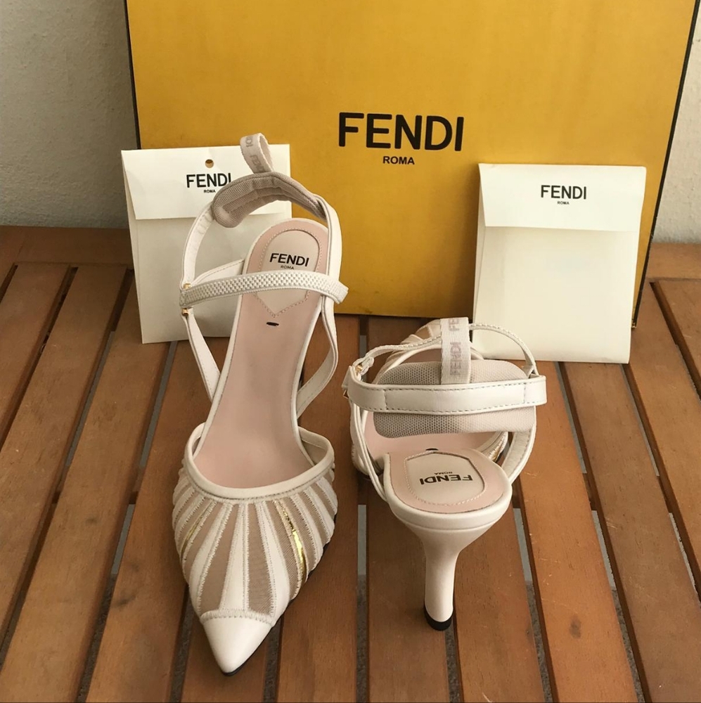 New - 💯 Original FENDI Colibri Lite Mixed Media Pump - Picture 11 of 16